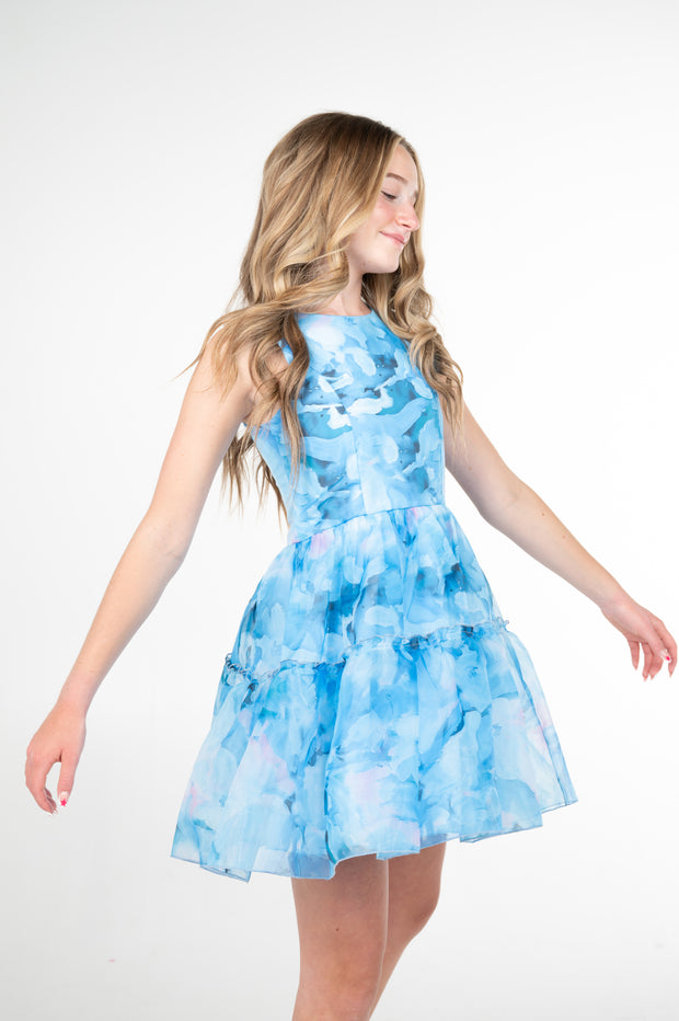 Becky I Blue